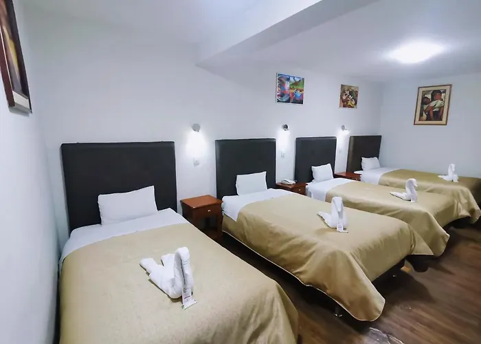 Urpi Hotel 2*